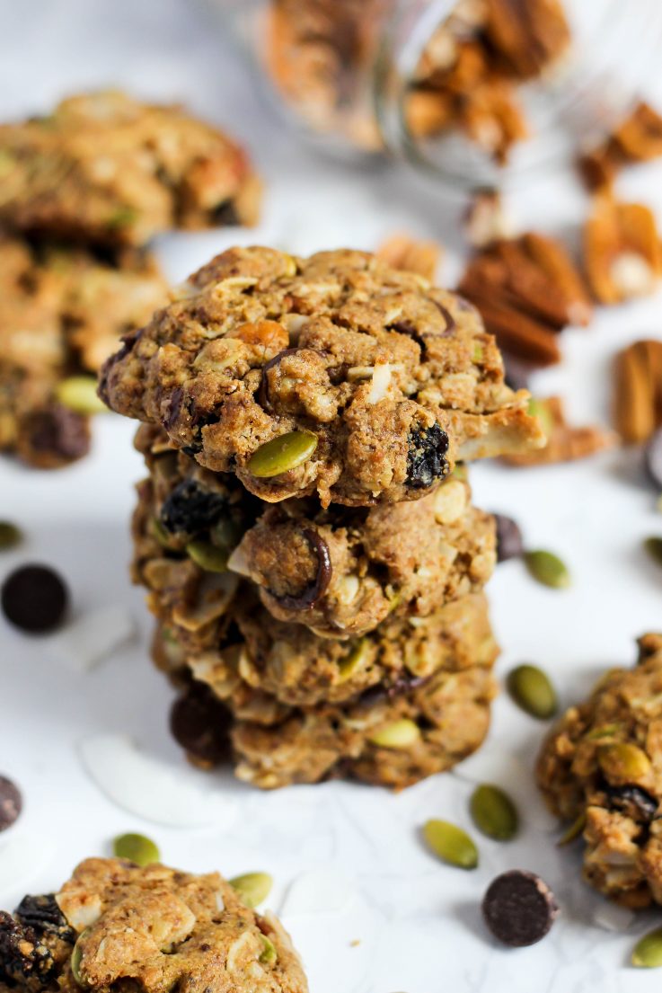 These trail mix cookies make the perfect sweet & salty snack! | The Real Life RD