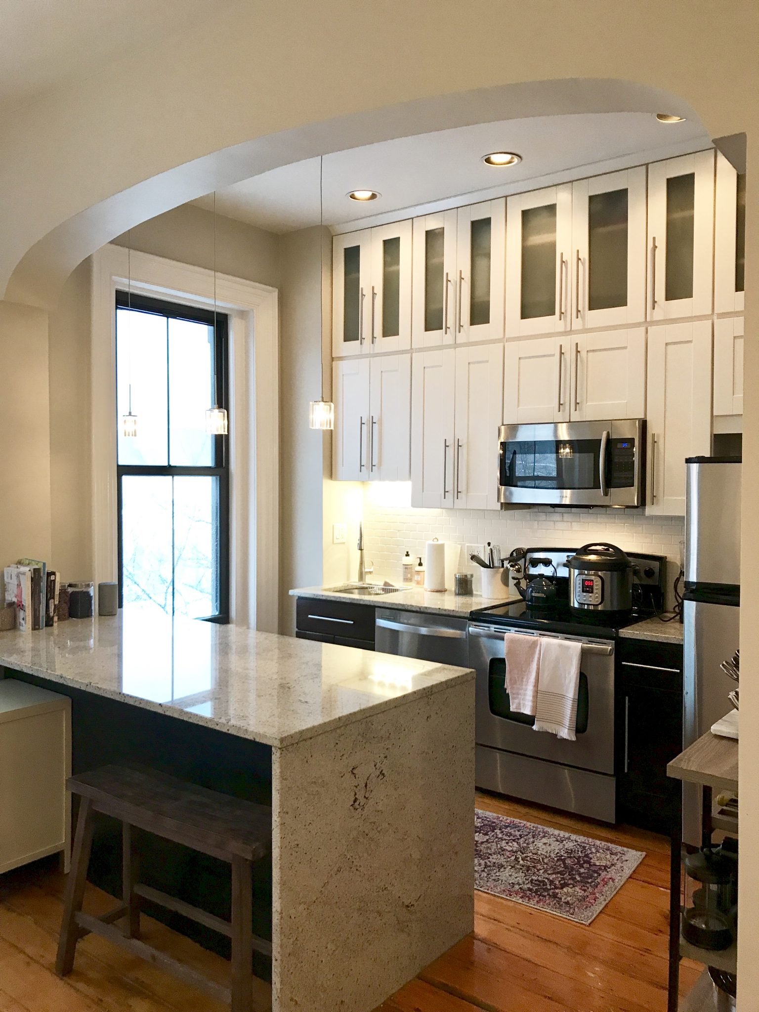 Our First Week in Boston & A Mini Apartment Tour] The Real Life RD